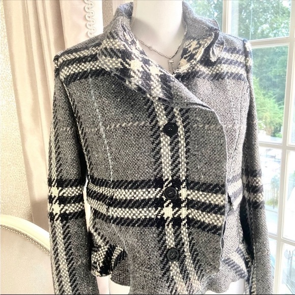 Burberry short gray metallic plaid wool jacket - Picture 8 of 12